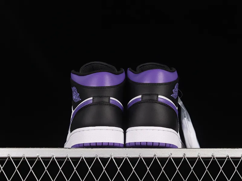 All categories Air Jordan Jordan series basketball shoes Air Jordan 1 Mid Air Jordan 1 Mid AJ1 Joe 1 black and white sports culture basketball shoes 554724-095